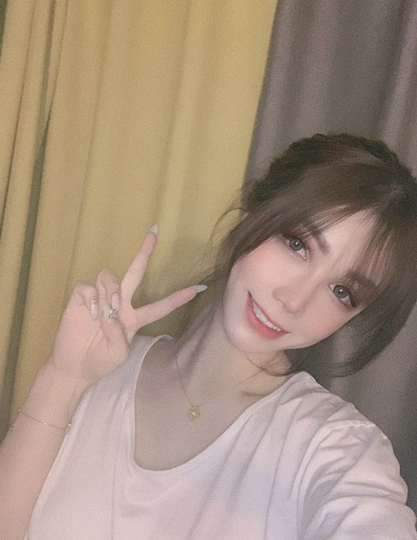 波士顿模特预约微信